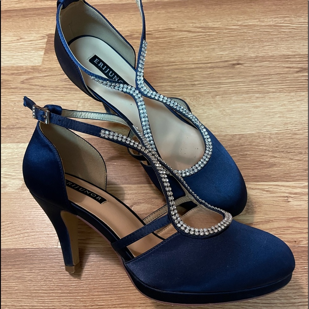 Dressy shoes